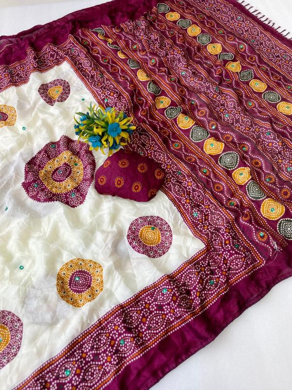 Vastrangan sasumaa bandhani wholesale sarees saree store